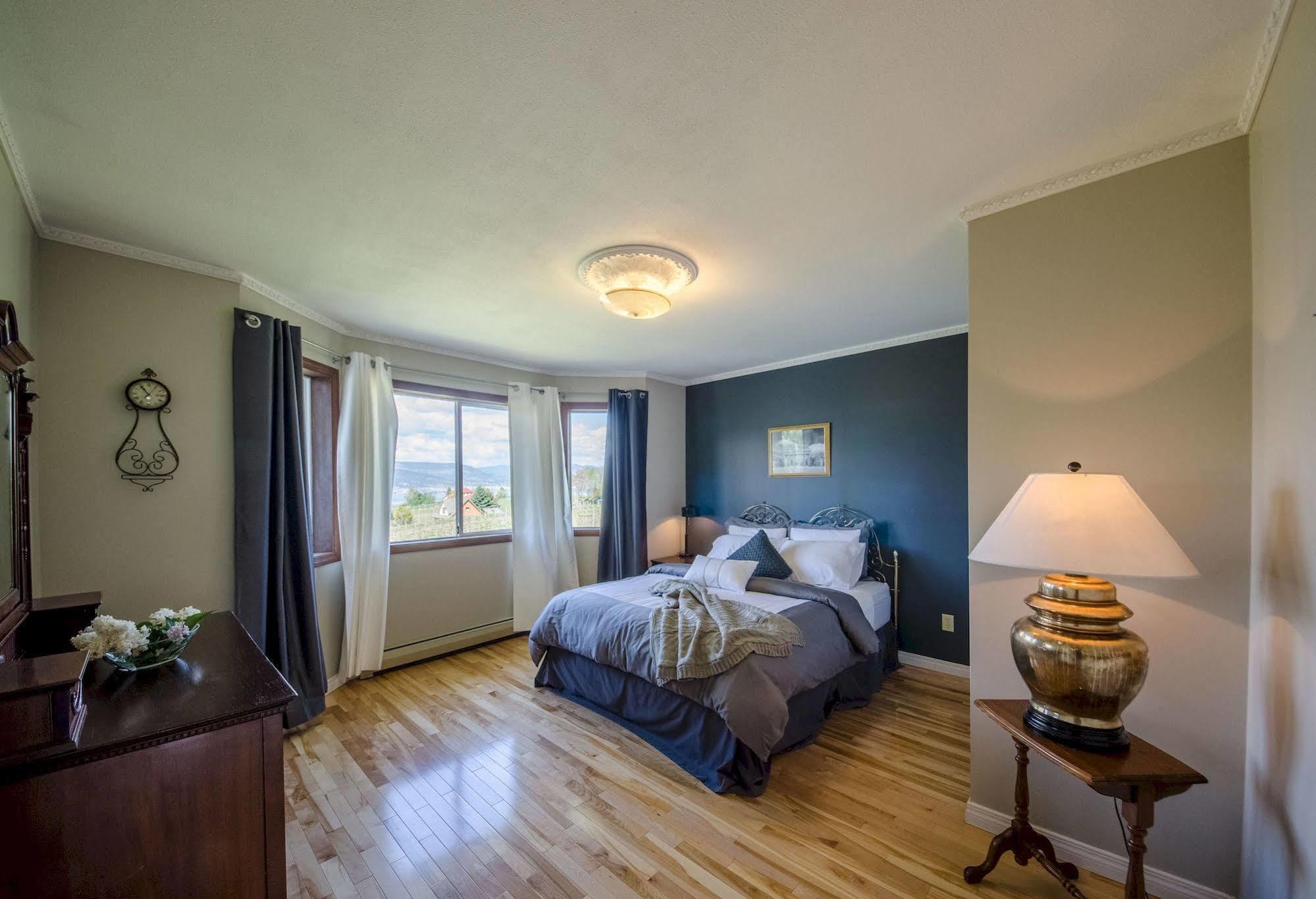Ok Whistle Stop Bed & Breakfast بينتيكتون المظهر الخارجي الصورة