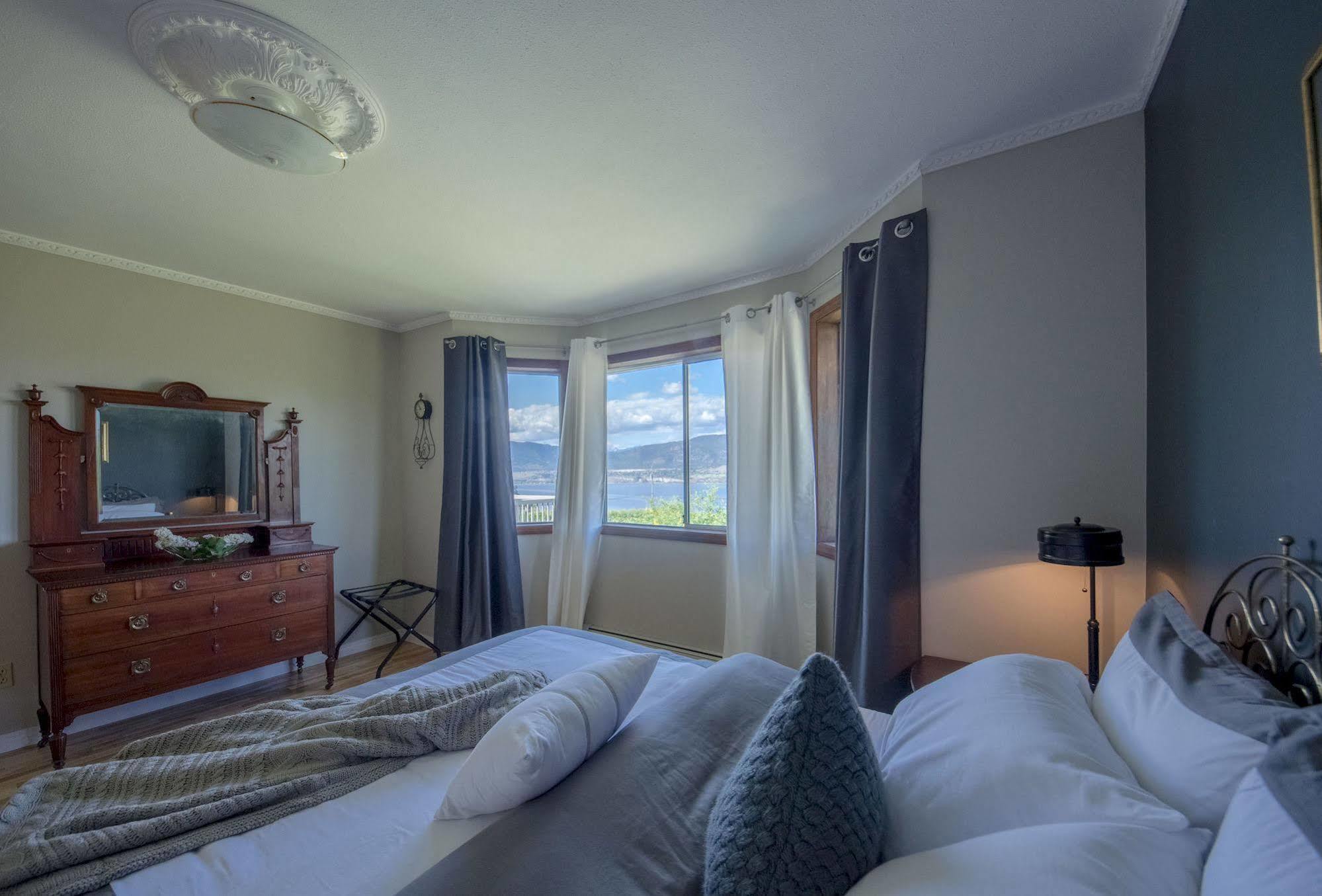 Ok Whistle Stop Bed & Breakfast بينتيكتون المظهر الخارجي الصورة